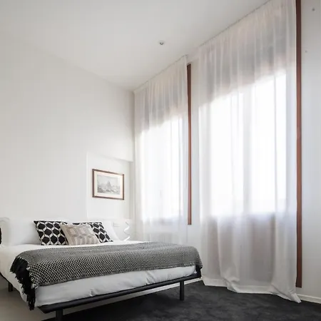 Design Apartment With Balcony On The Grand Canal R&R Venice Exterior photo